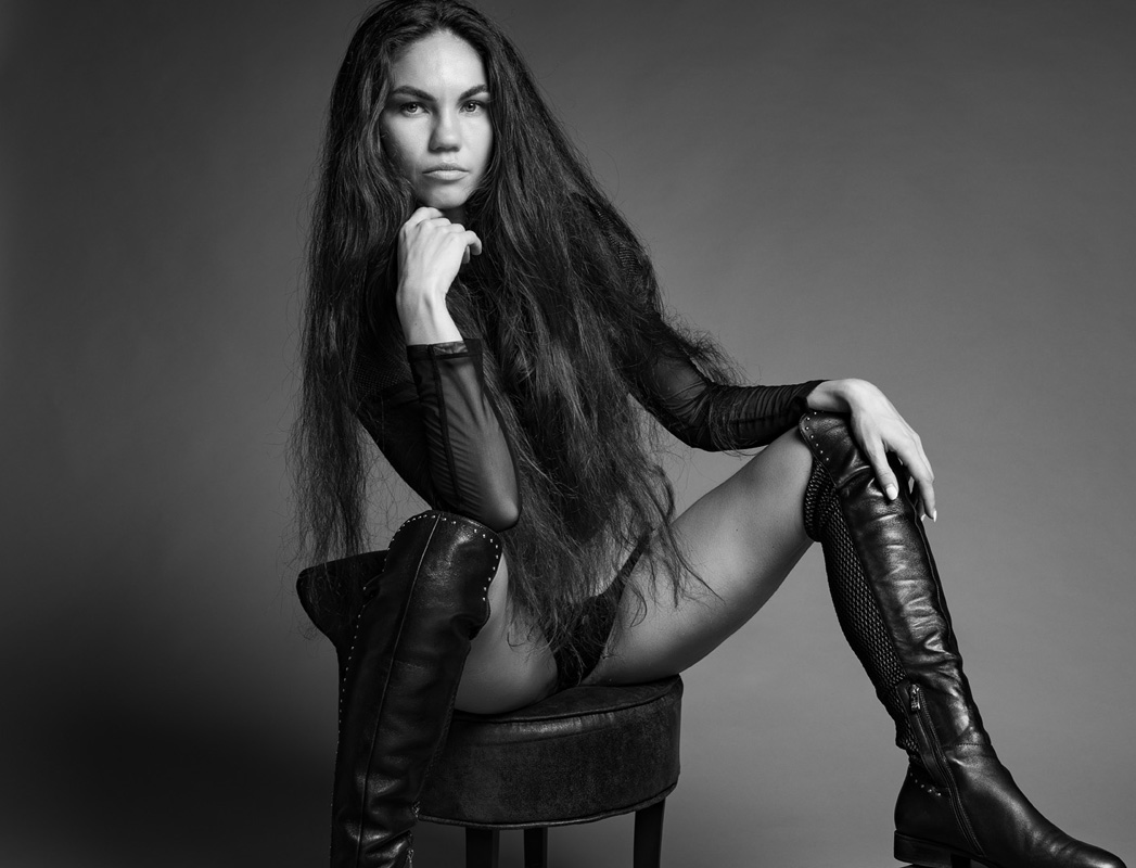 studio beauty fashion portrait